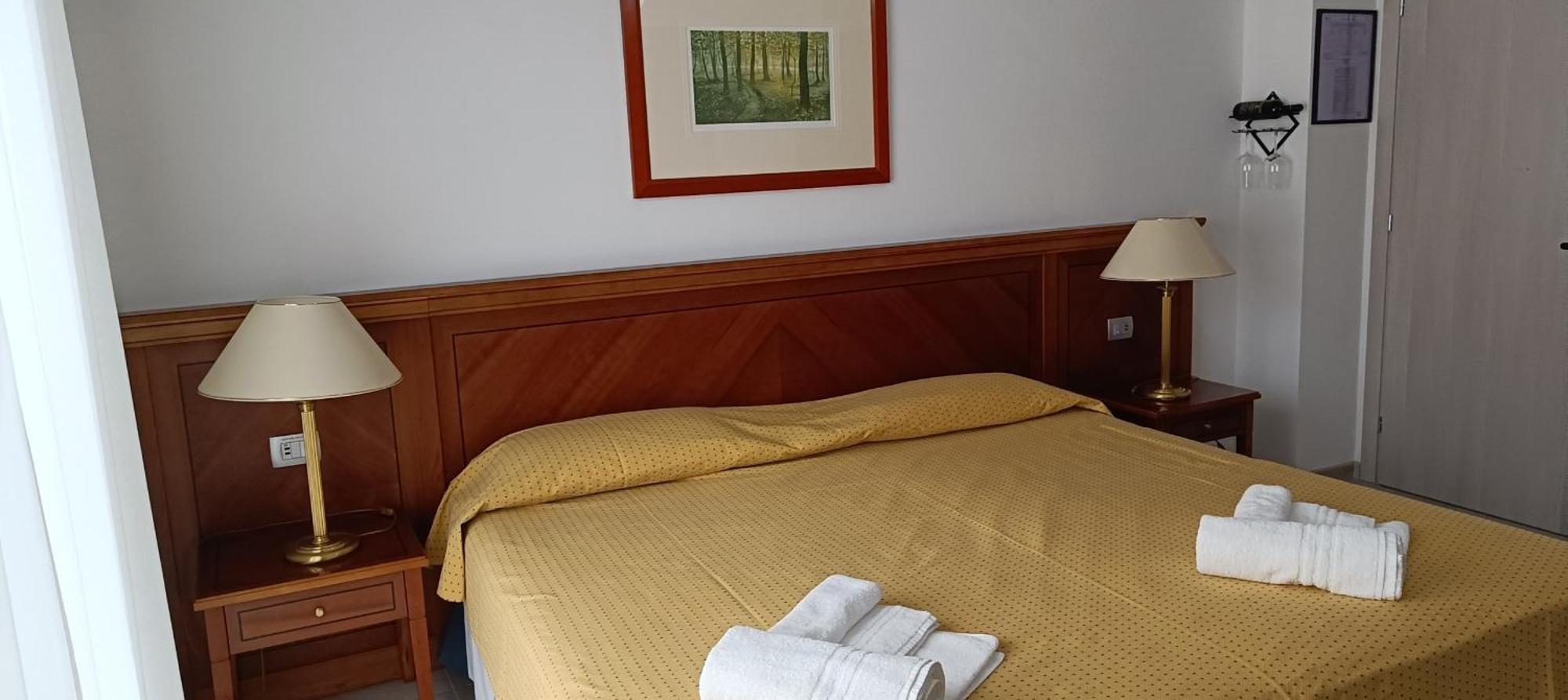 Villa Mariana Bed And Breakfast Saluzzo Eksteriør bilde
