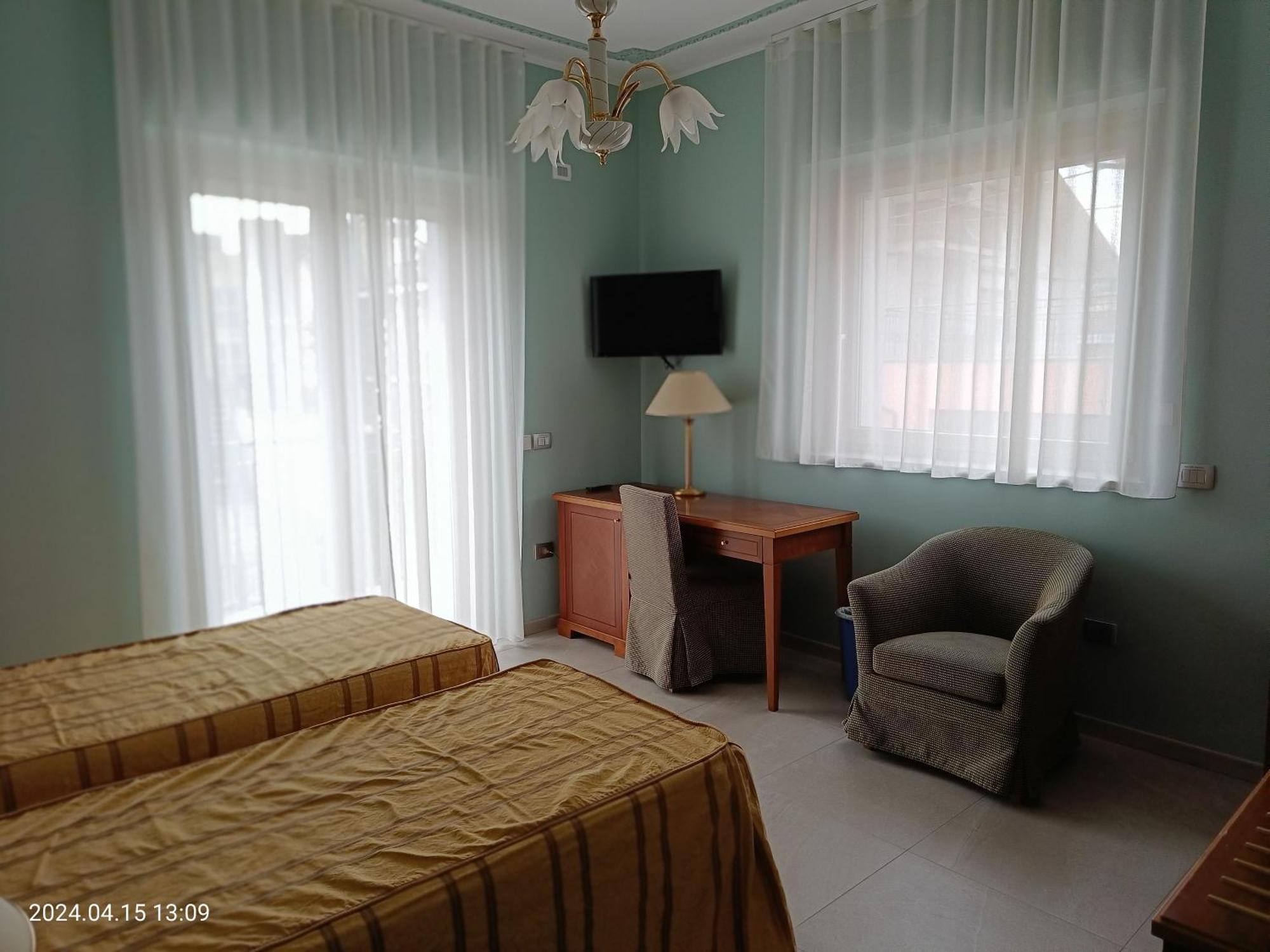 Villa Mariana Bed And Breakfast Saluzzo Eksteriør bilde